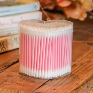 200Pcs Customized Colored Eco friendly Plastic Stick Heart Shape PP Box Pointed Head Cotton Q Tips Multi Purpose Cotton Swabs
