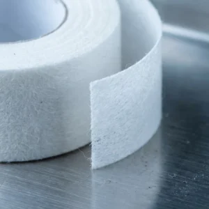 CE MDR Microporous Non Woven Surgical Tape Hypoallergenic Breathable Medical Adhesive Tape Sensitive Skin Easy Tear White Class