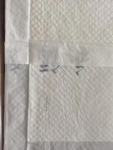 Cloth Like Backsheet Disposable Medical Bed Sheet Underpad with High Absorbency Quick Water Absorption Non Woven Fabric 5 Ply