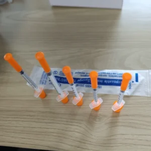 Disposable Insulin Syringes 29g 30g 31g 32g 30U 50U 100 Unit 6mm 8mm 13mm Veterinary Syringes with Fixed Needles