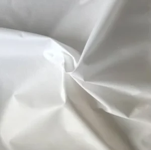 Medical Clothing Fabric Taffeta Lightweight PP Non Woven + PE Film Waterproof Breathable Anti Bacteria Laminated 685GSM